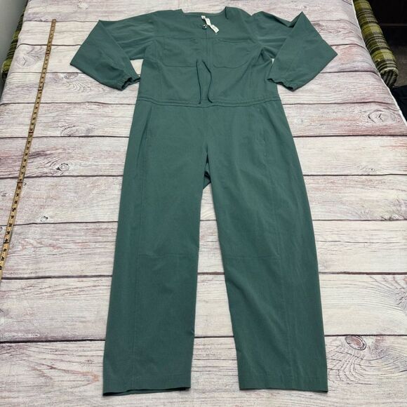 Lululemon Ventlight Zippered Jumpsuit Tidewater Teal Size 12 - Picture 2 of 10